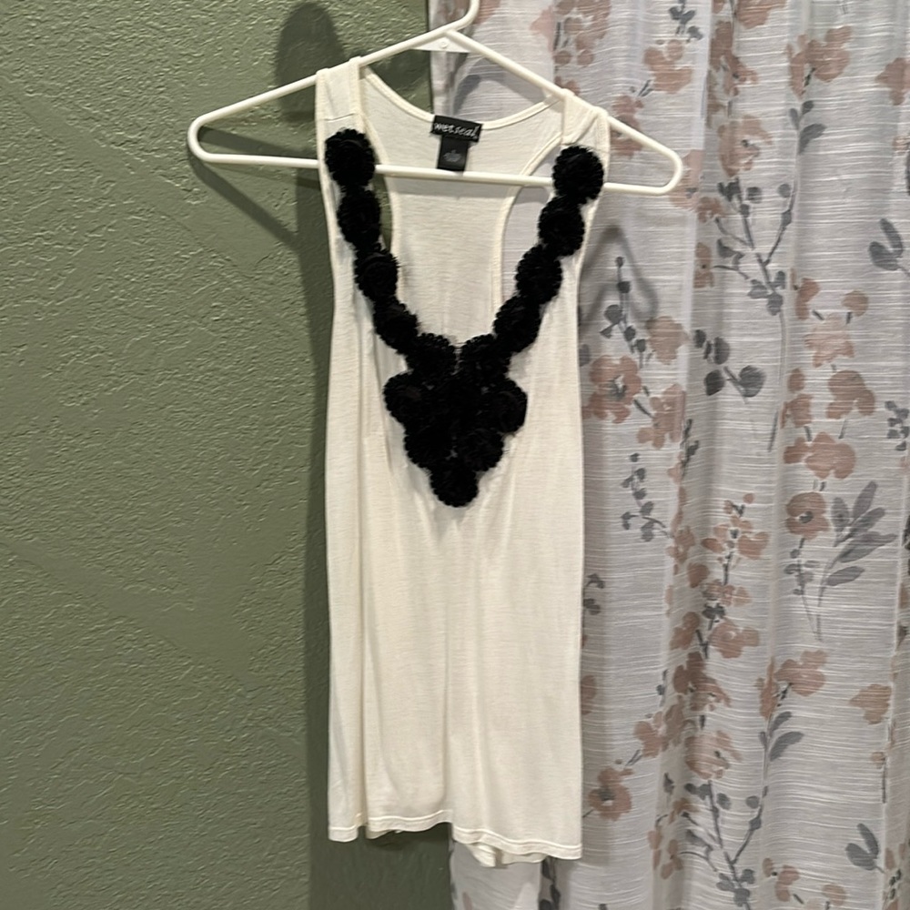 Wet Seal tank in cream with black flowers. S